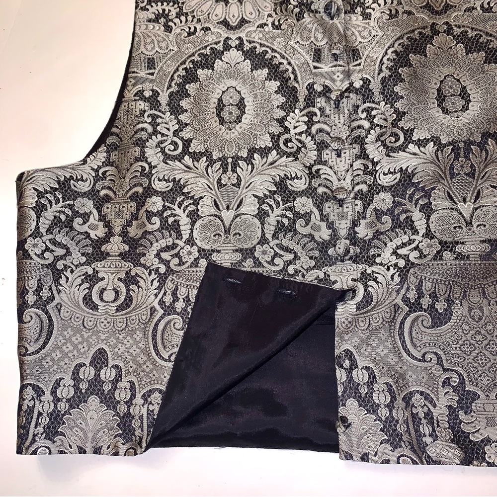 Gorgeous Emanuel Ungaro Silk Vest Jacquard Buttoned Ornate - Picture 7 of 14